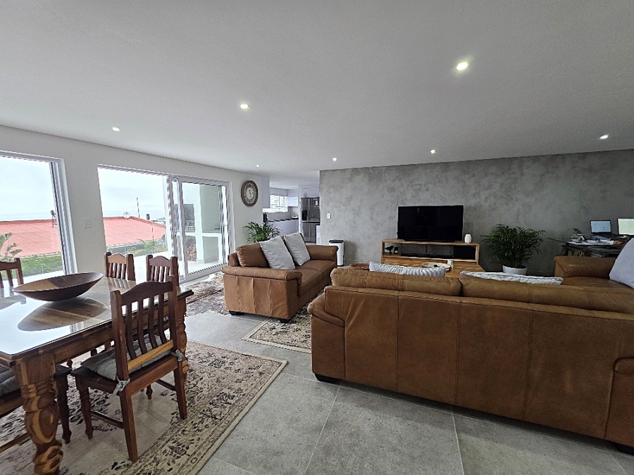 3 Bedroom Property for Sale in Dana Bay Western Cape